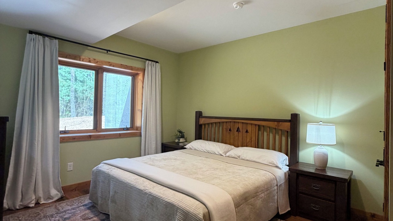Photo of Bedroom in Arbor Vitae