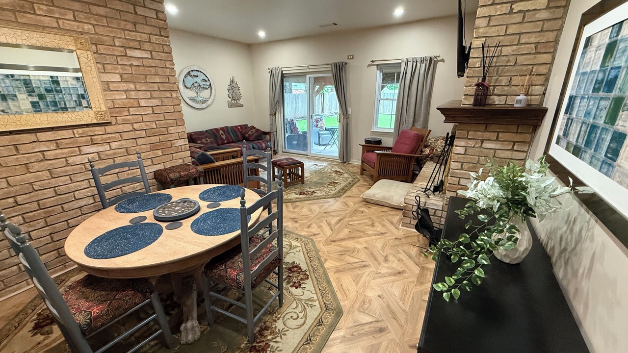 Photo of Livingroom in Tulsa