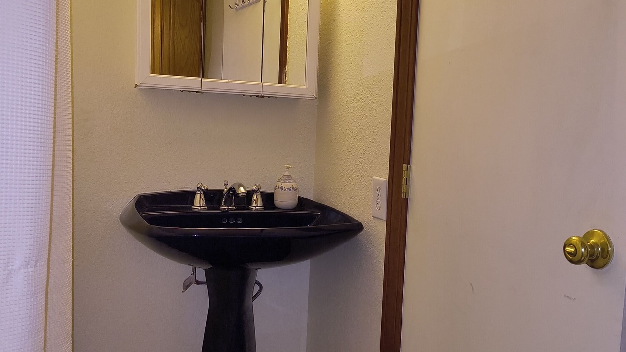 Photo of Bathroom in Willamina