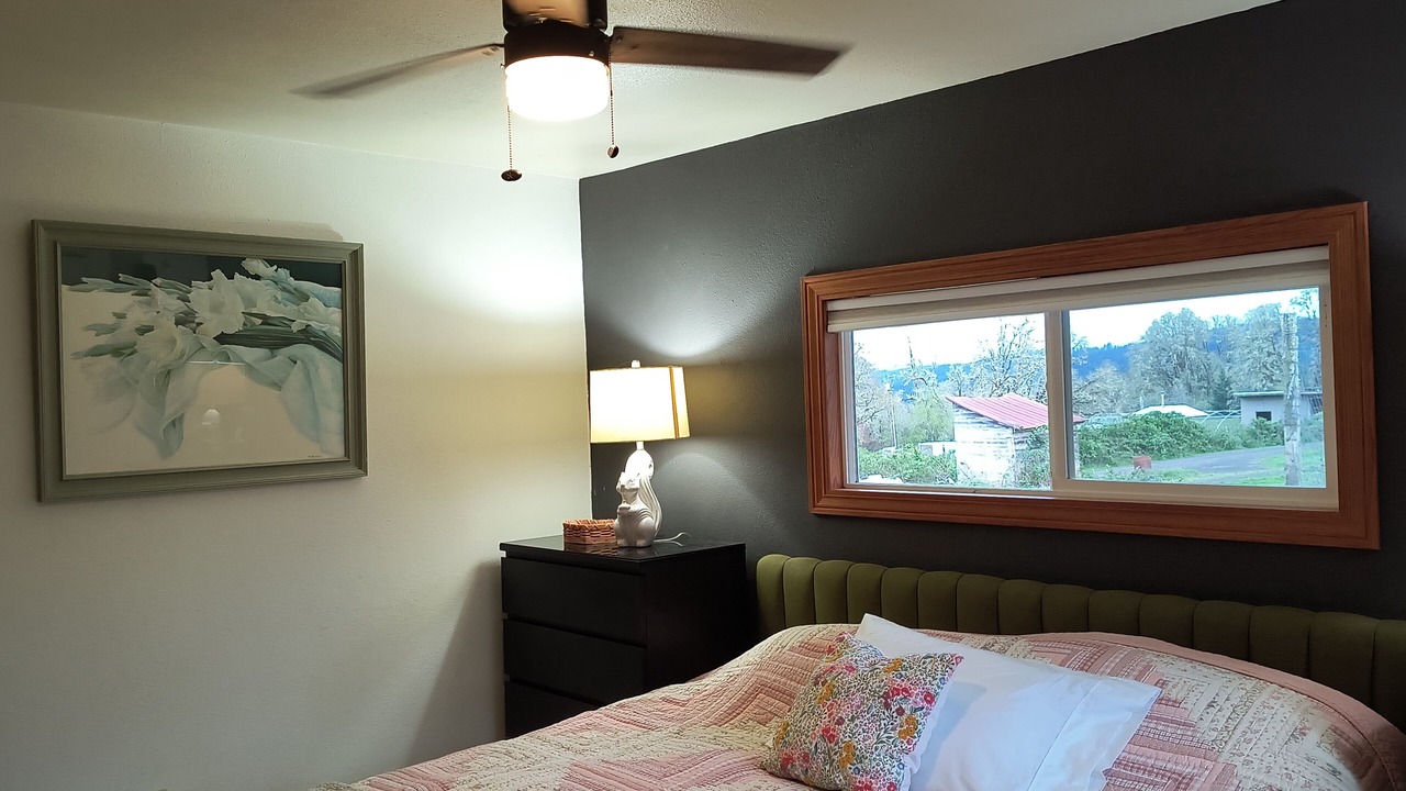 Photo of Bedroom in Willamina
