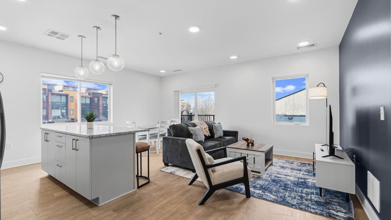 Photo of Livingroom in Little Italy
