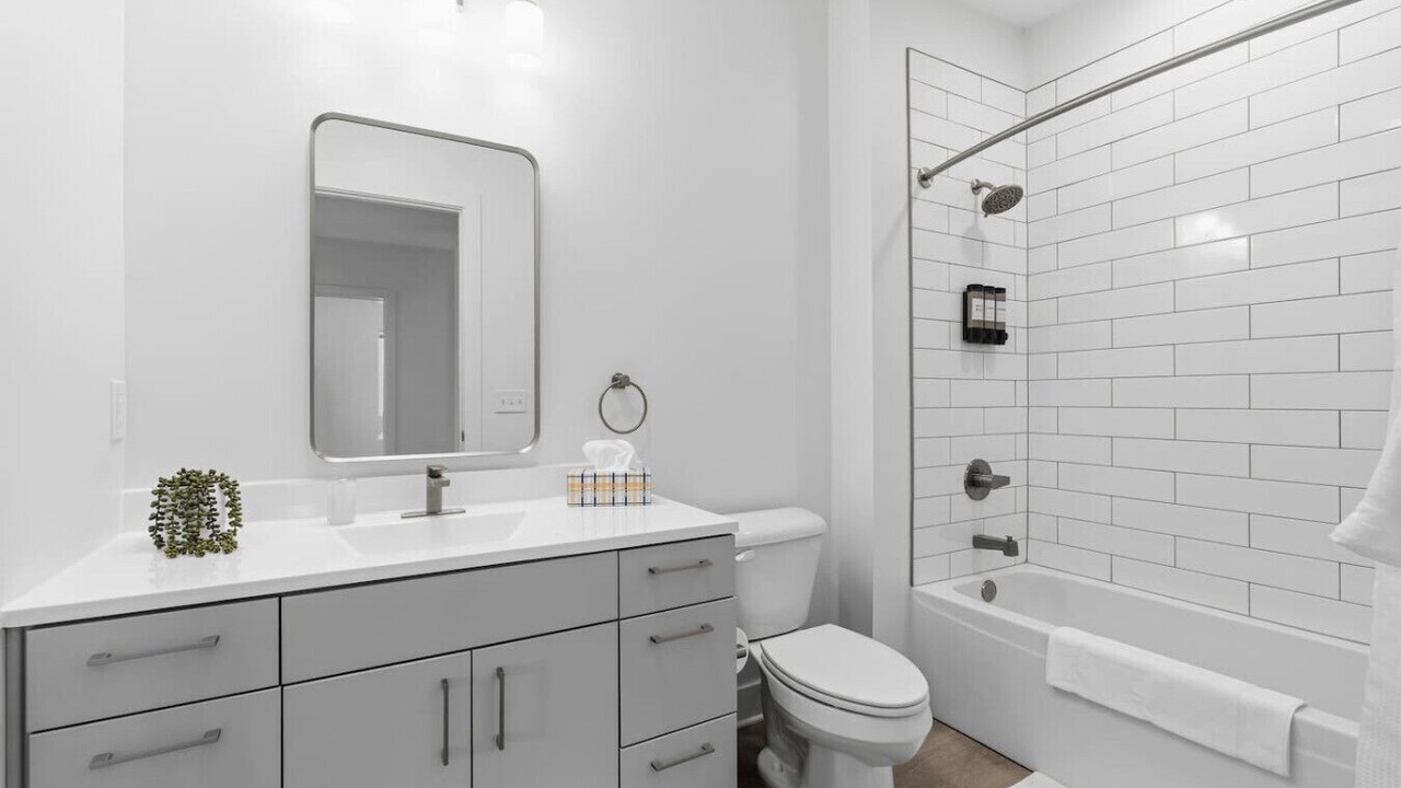 Photo of Bathroom in Little Italy