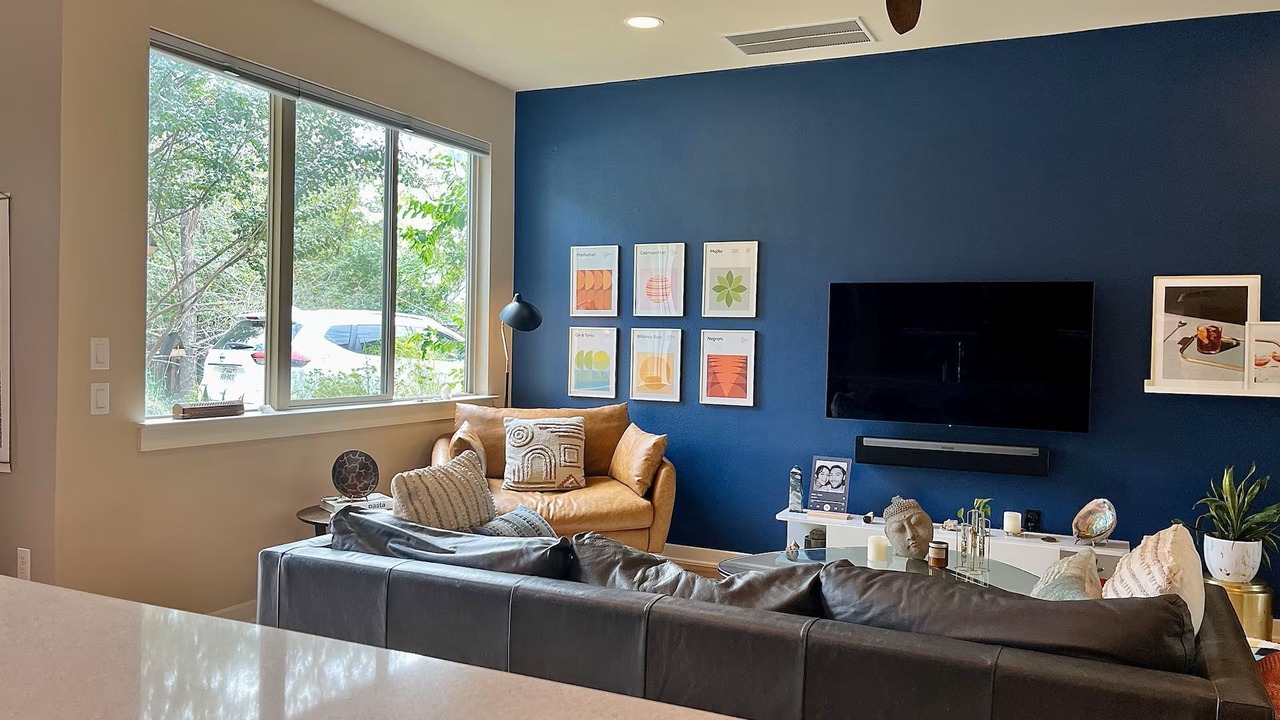 Photo of Livingroom in South Manchaca