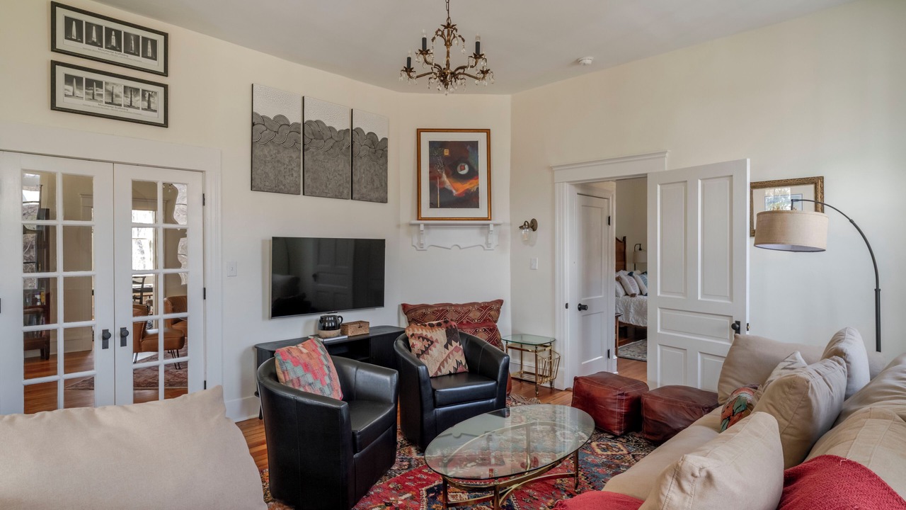Photo of Livingroom in Batesville