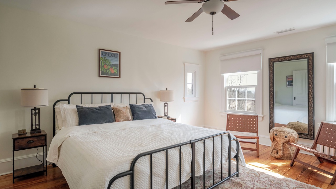 Photo of Bedroom in Batesville