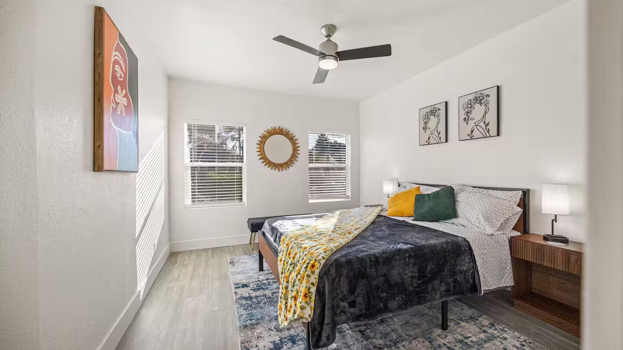 Photo of Bedroom in West Alameda