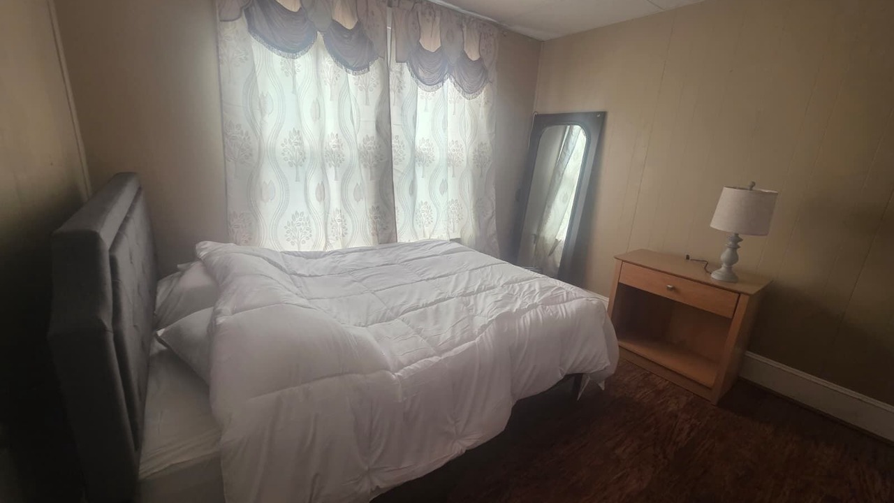 Photo of Bedroom in Rimmon Heights