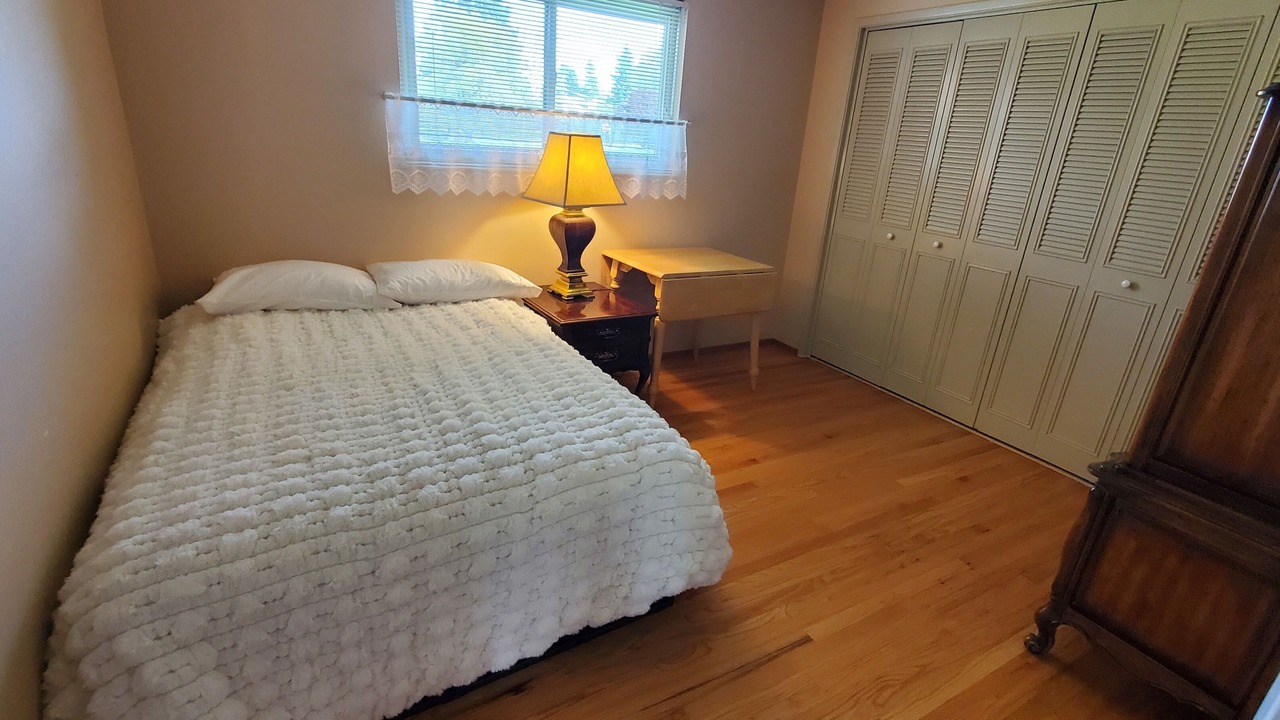 Photo of Bedroom in Davis