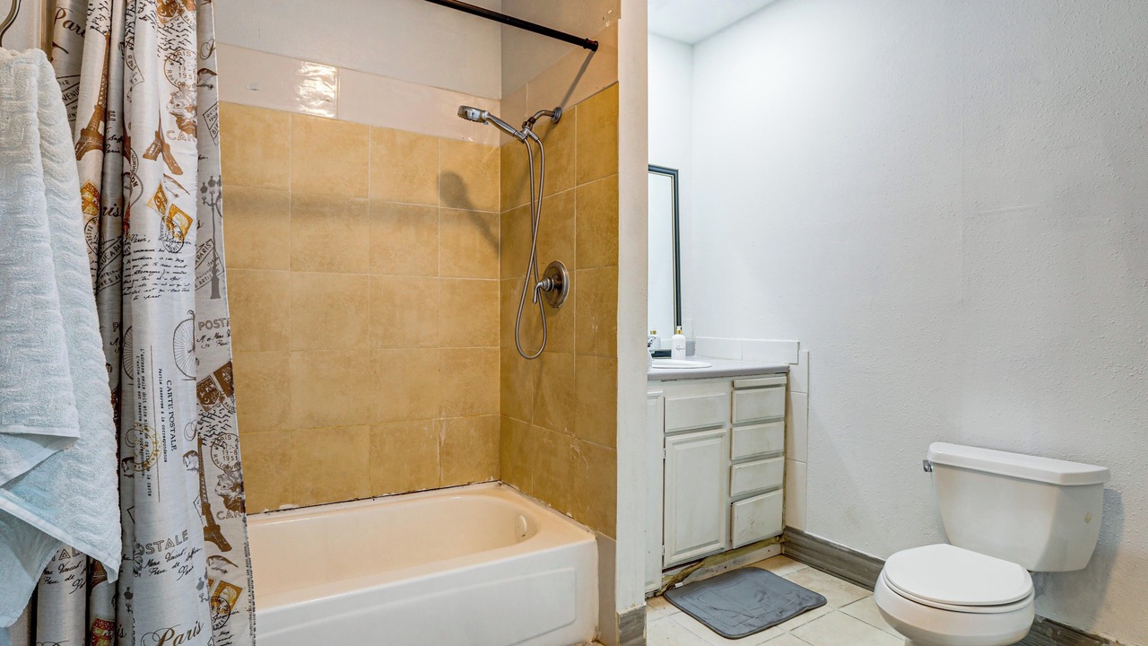 Photo of Bathroom in Galt