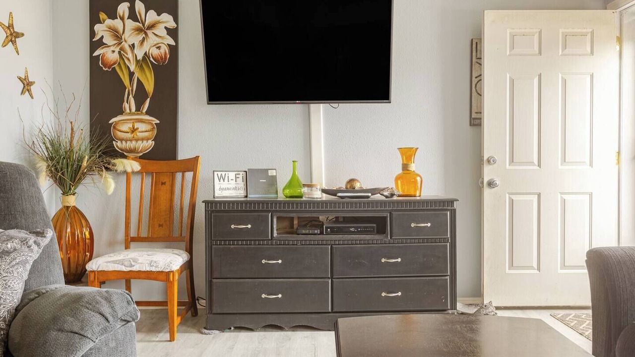 Photo of Livingroom in Long Beach