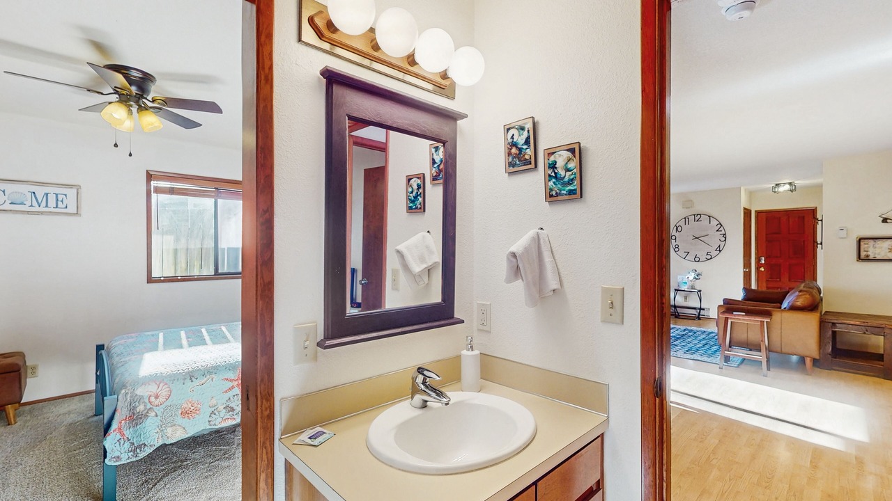 Photo of Bathroom in Winchester Bay