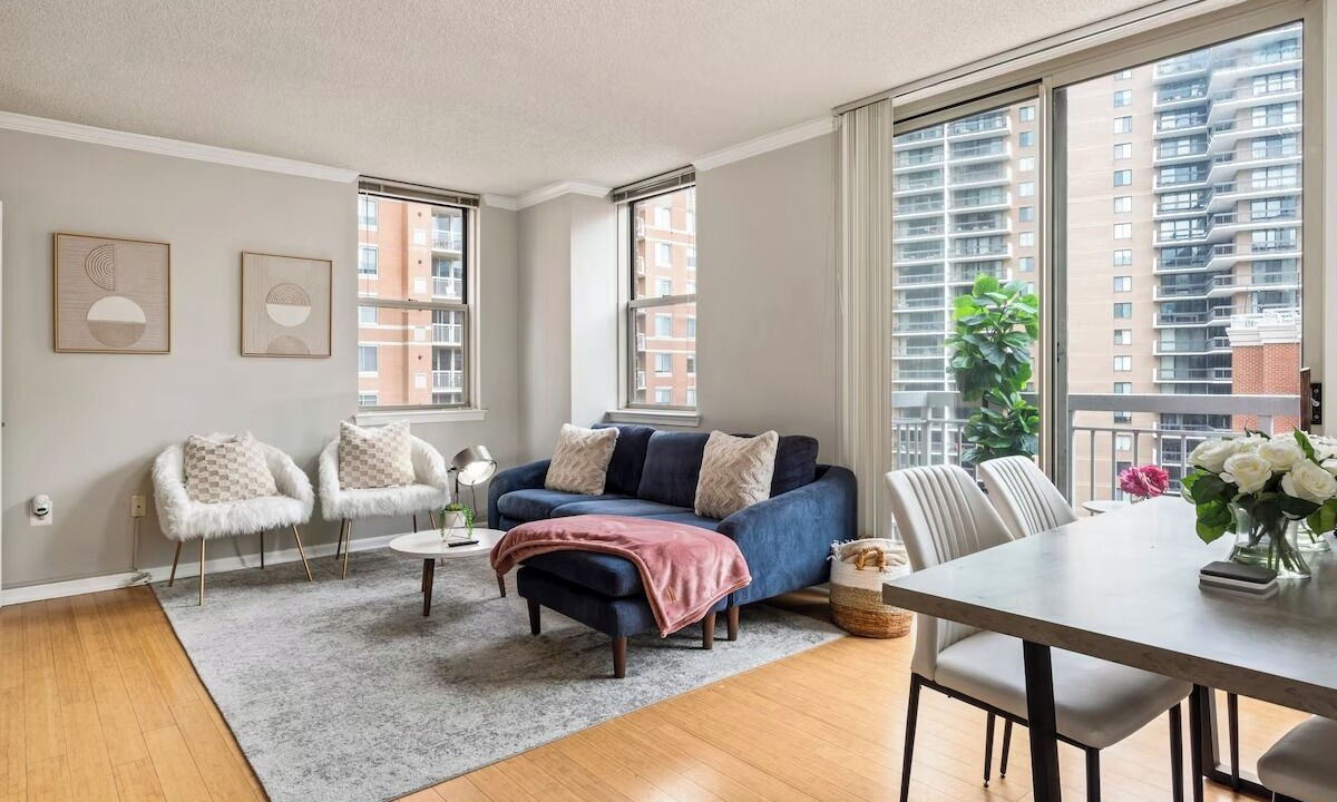 Photo of Livingroom in Ballston