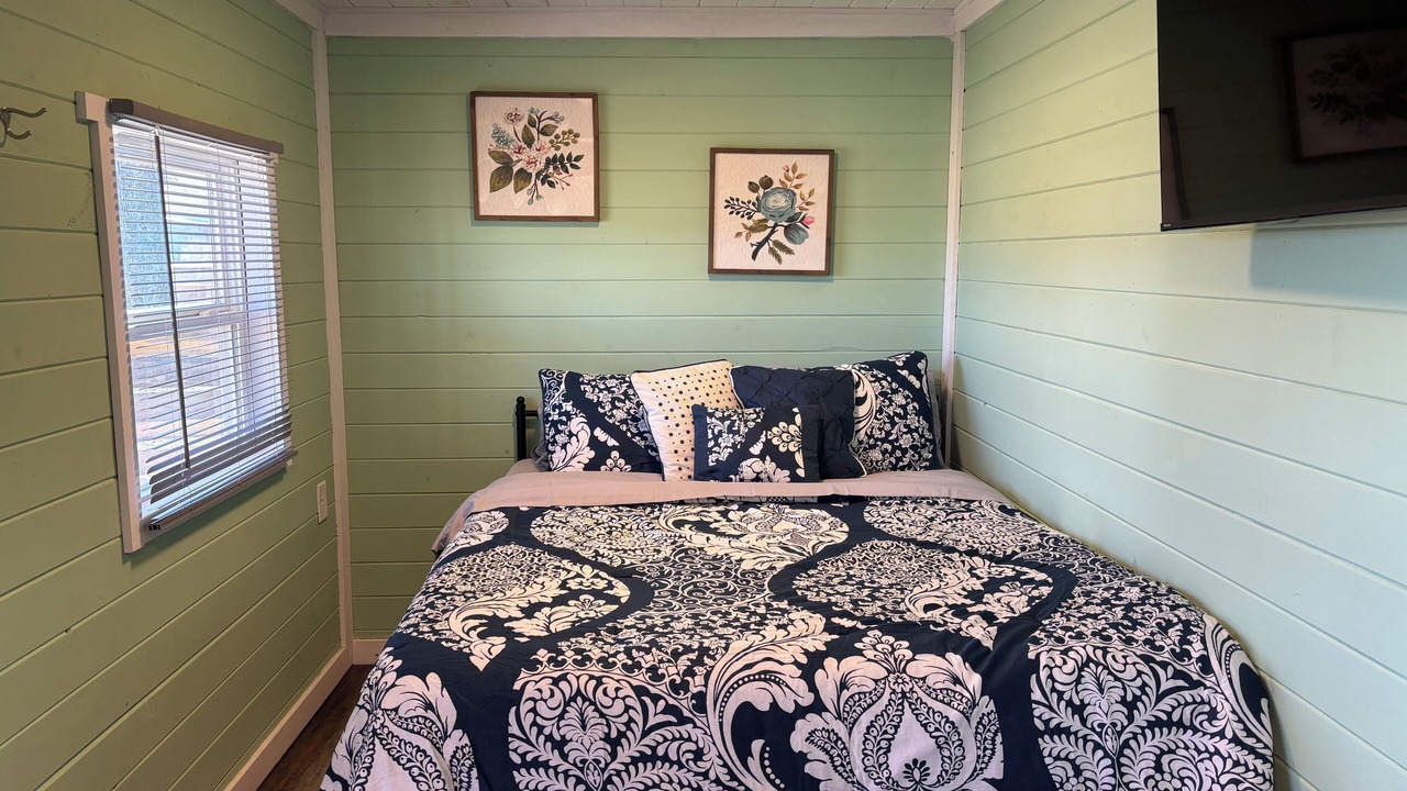 Photo of Bedroom in Tellico Plains
