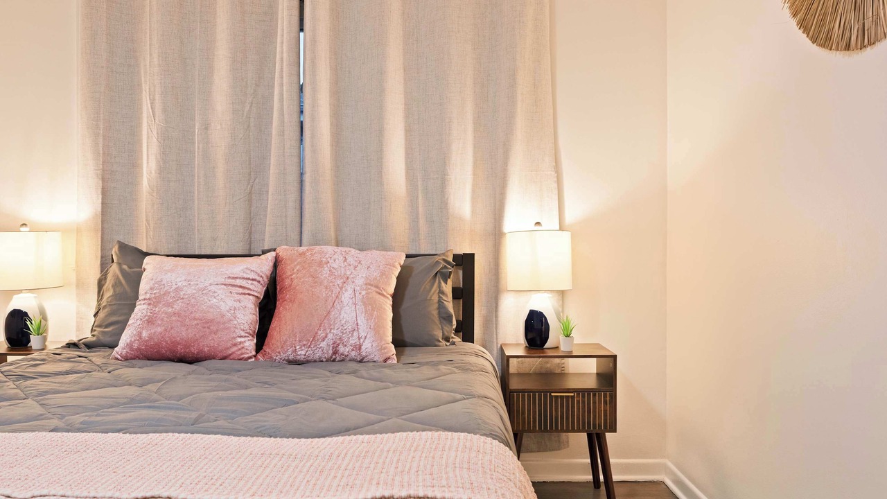 Photo of Bedroom in Hillside