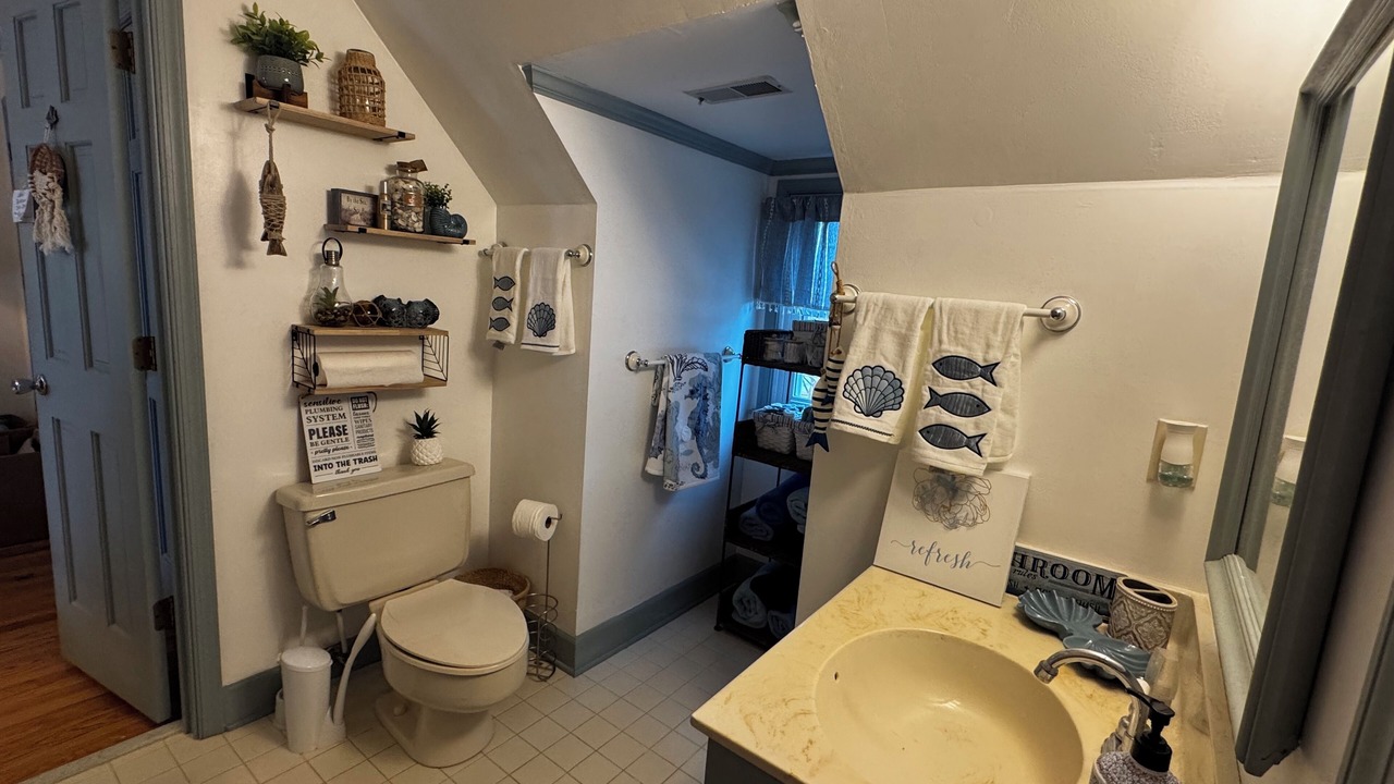 Photo of Bathroom in Fentress