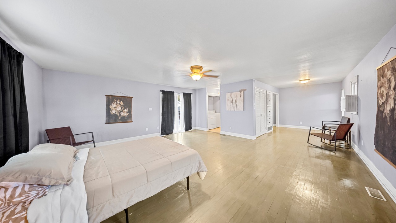 Photo of Bedroom in Ashland