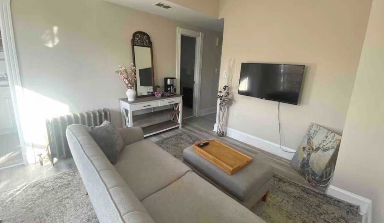 Photo of Livingroom in Mount Vernon Triangle