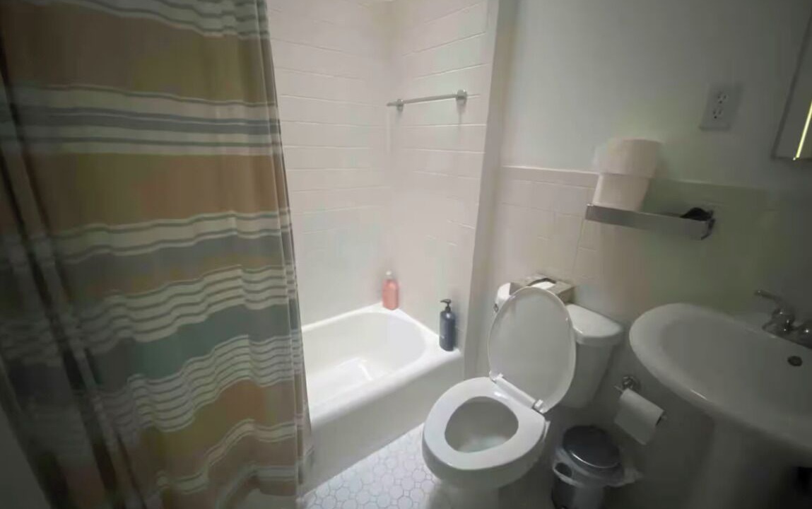 Photo of Bathroom in Mount Vernon Triangle