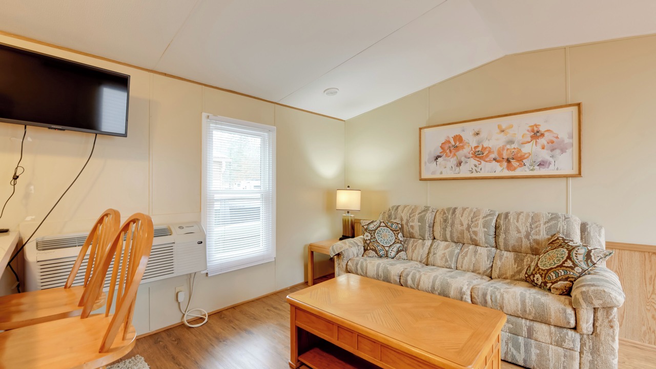 Photo of Livingroom in Waynesville