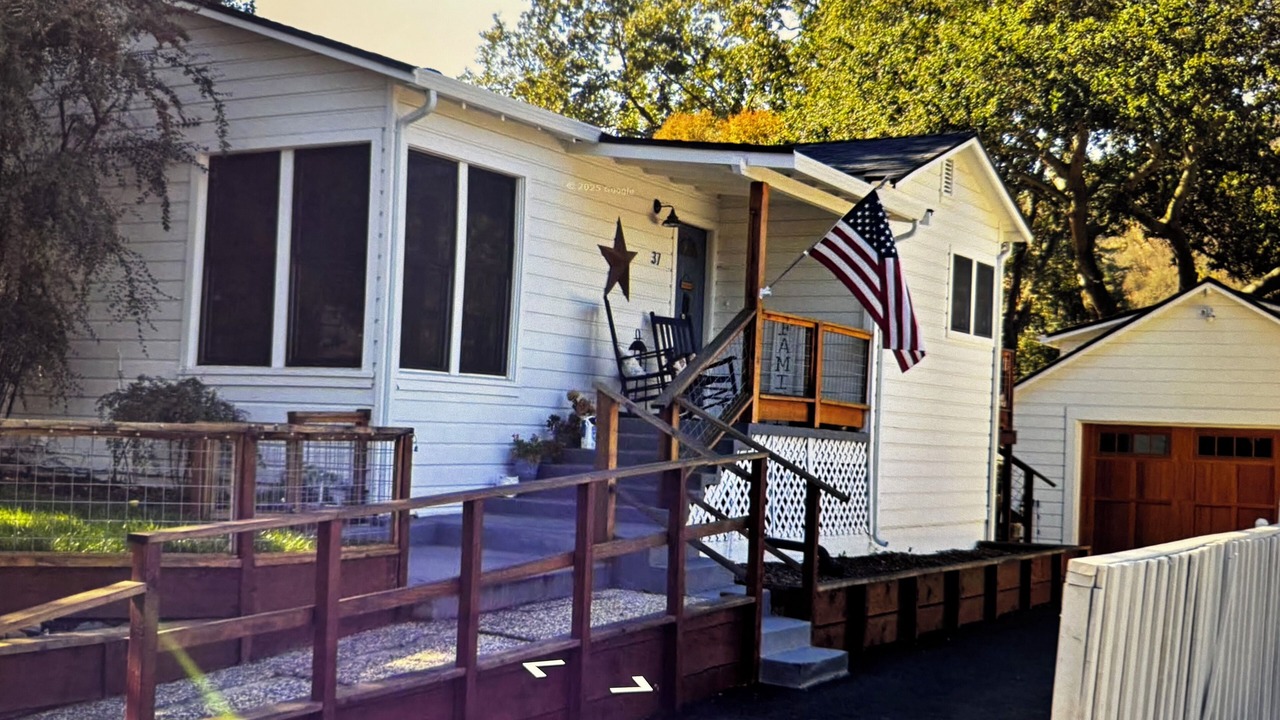 Photo of Outdoor in Martinez