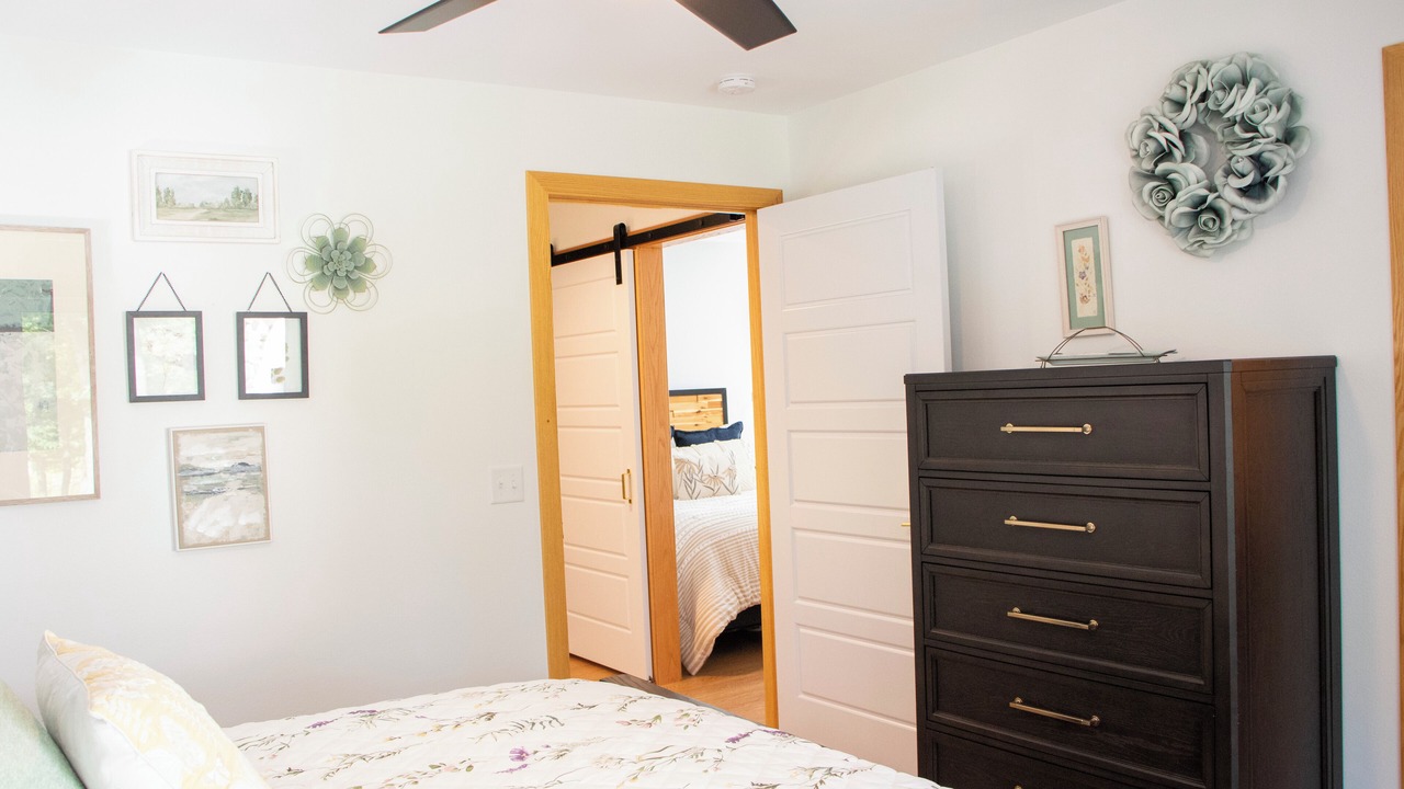 Photo of Bedroom in Holcombe