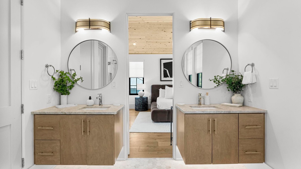 Photo of Bathroom in Treetop