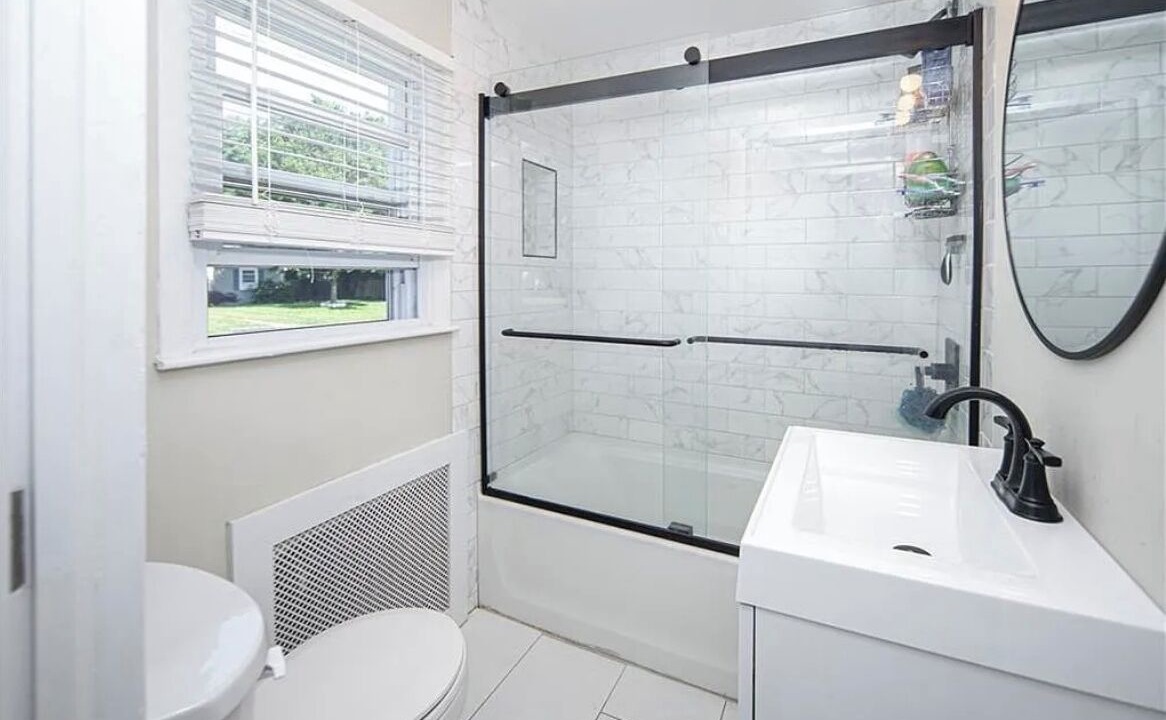 Photo of Bathroom in Warwick