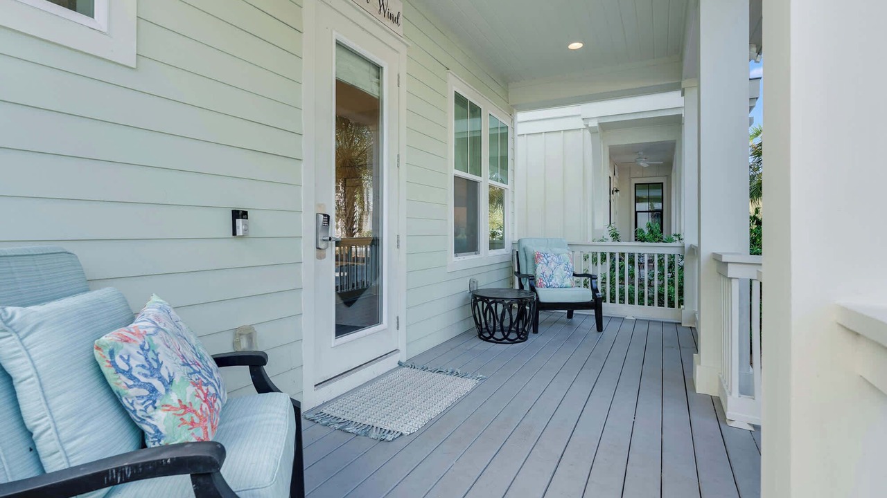 Photo of Patio Balcony in Treetop