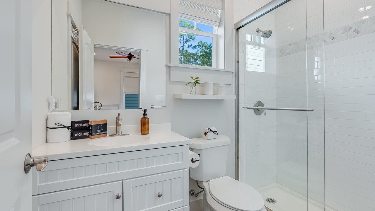 Photo of Bathroom in Treetop