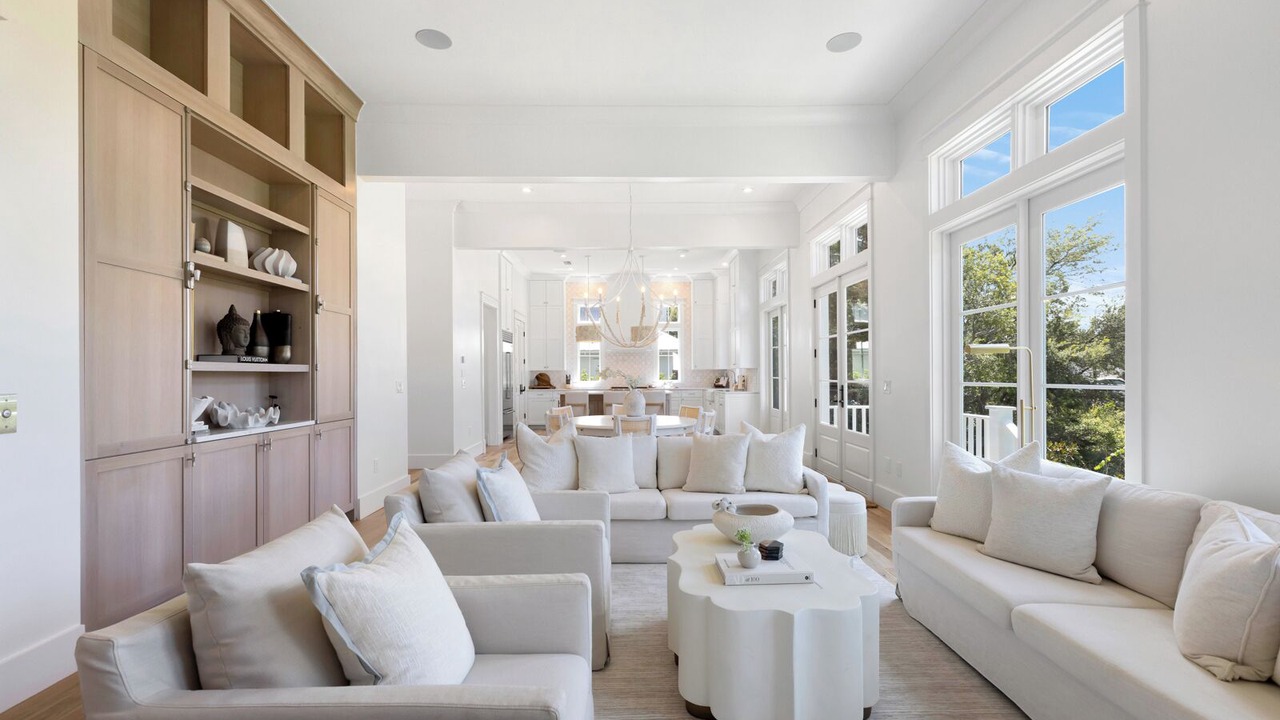 Photo of Livingroom in Greenway Park