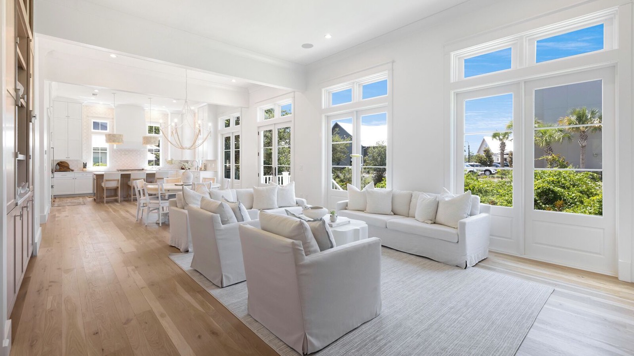 Photo of Livingroom in Greenway Park