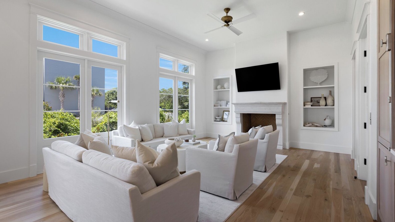 Photo of Livingroom in Greenway Park