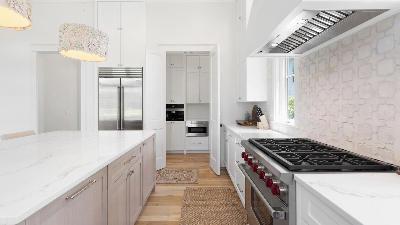 Photo of Kitchen in Greenway Park