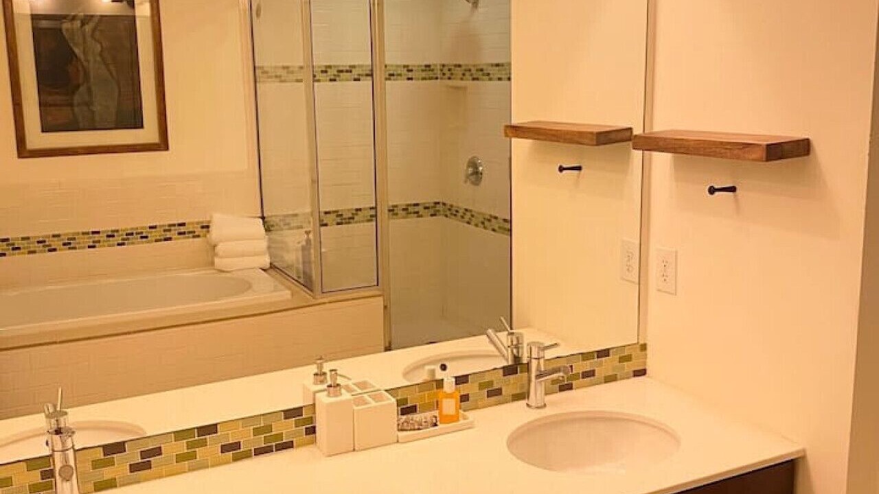 Photo of Bathroom in Blackshear-Prospect Hill