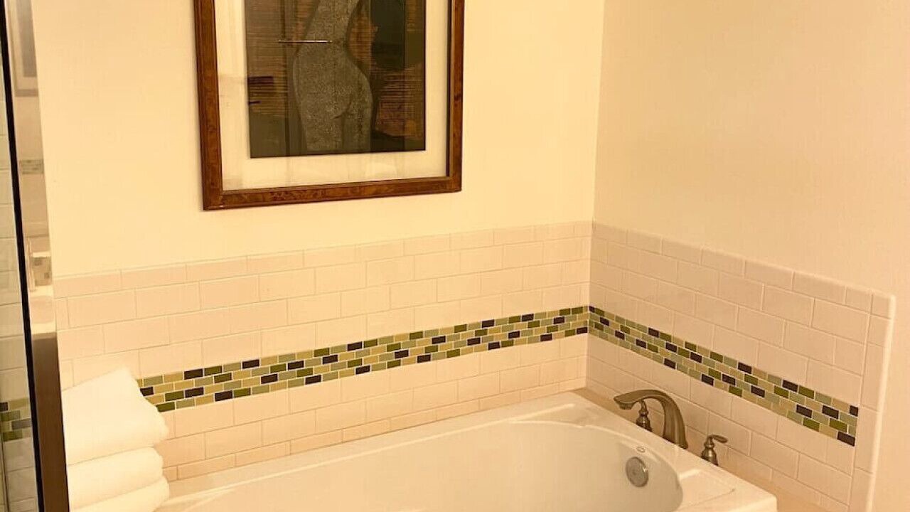 Photo of Bathroom in Blackshear-Prospect Hill