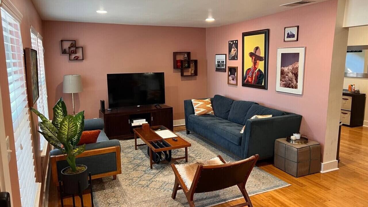 Photo of Livingroom in Blackshear-Prospect Hill