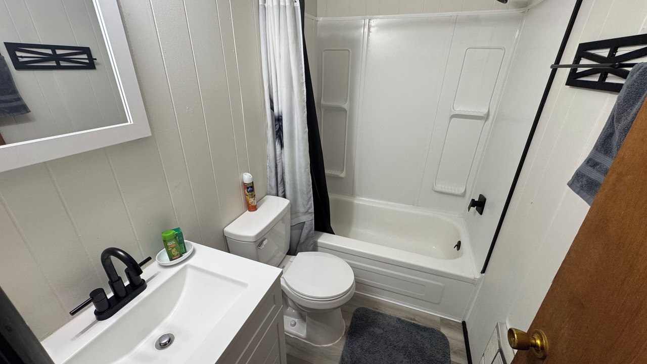 Photo of Bathroom in New Market