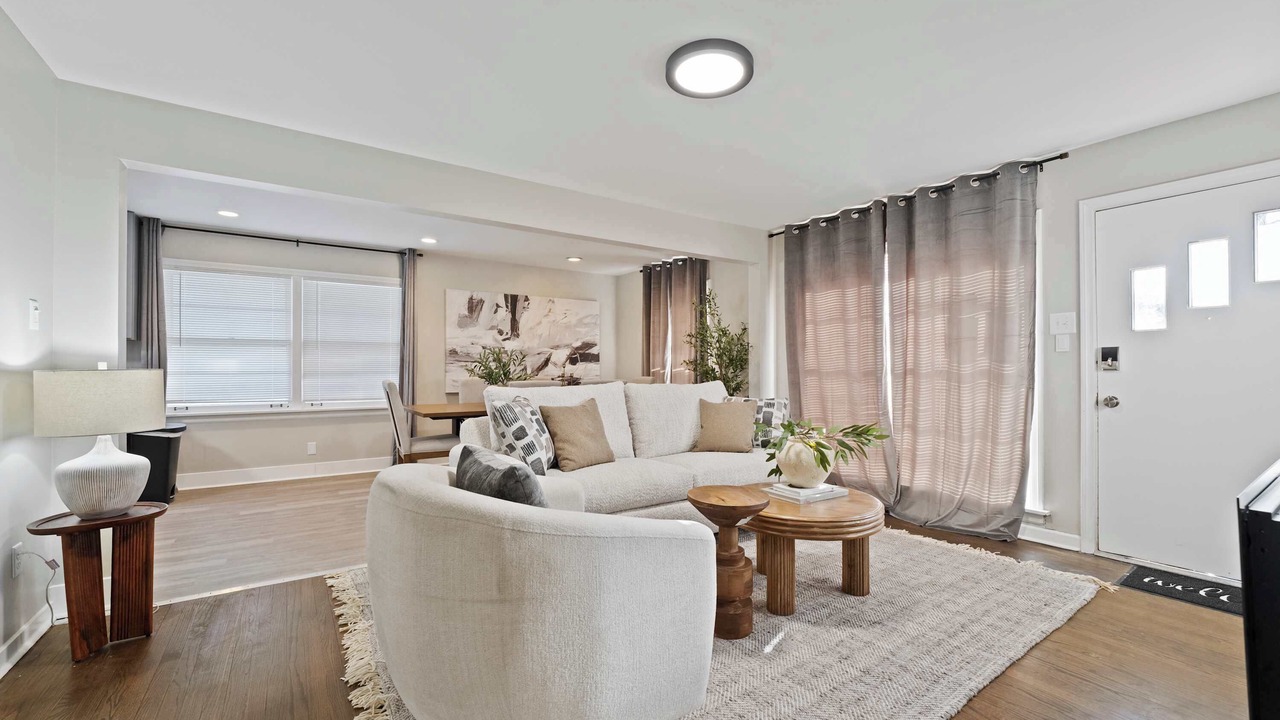 Photo of Livingroom in Homewood