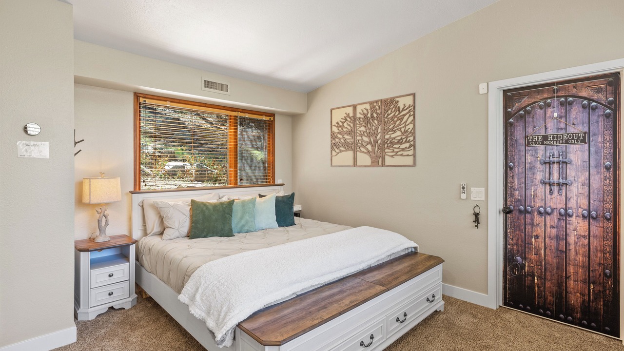 Photo of Bedroom in Mountain Club
