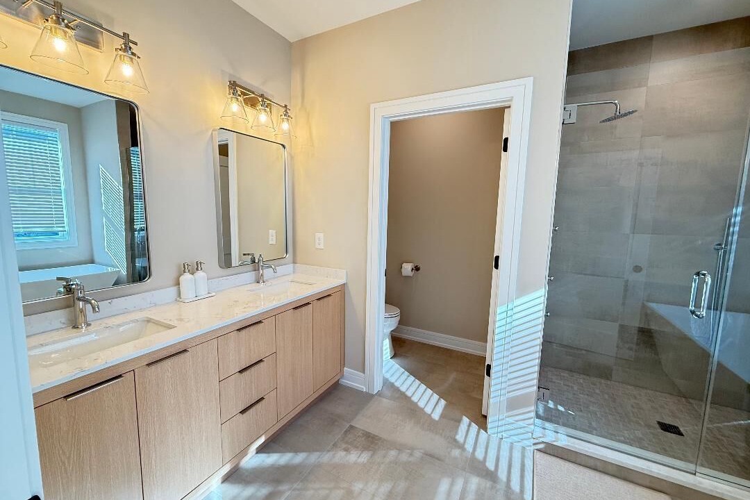 Photo of Bathroom in Fontana-on-Geneva Lake