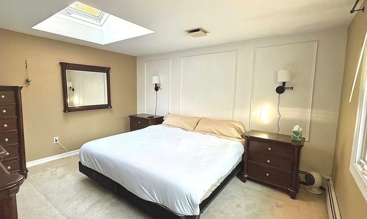 Photo of Bedroom in Northport
