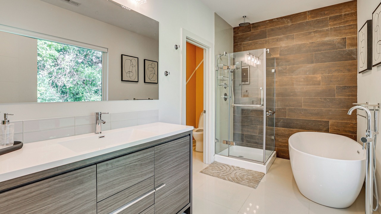Photo of Bathroom in Greenville