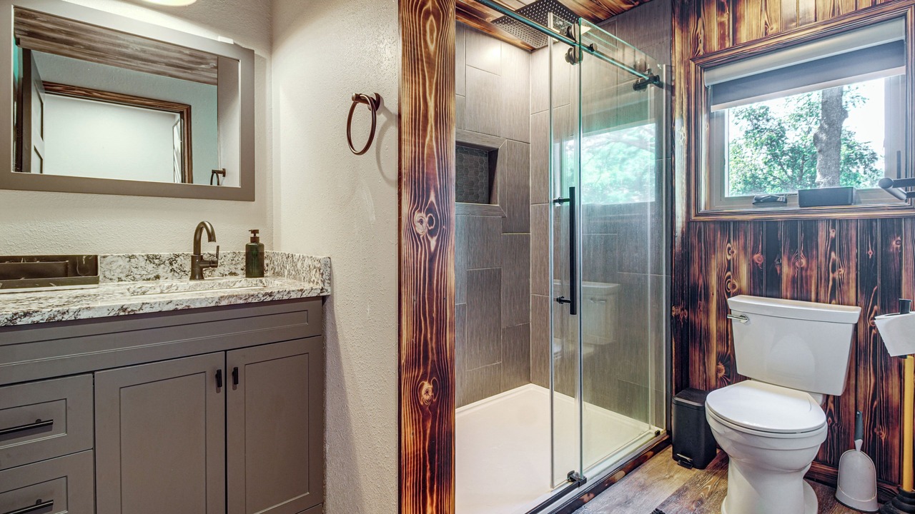Photo of Bathroom in Fairland