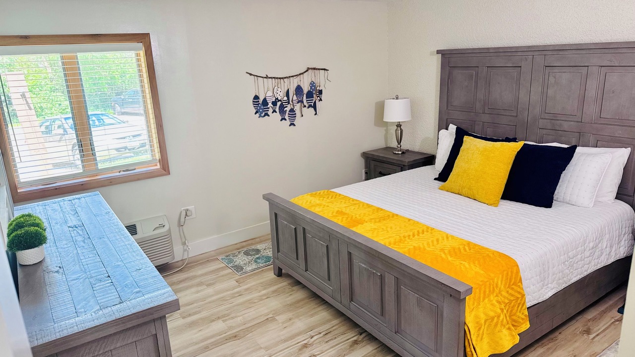Photo of Bedroom in Clear Lake