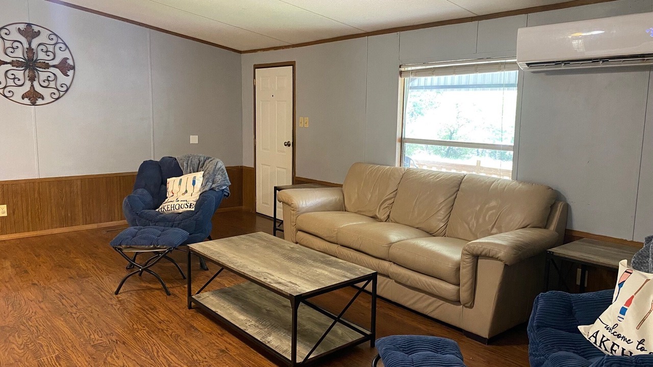 Photo of Livingroom in Gordon