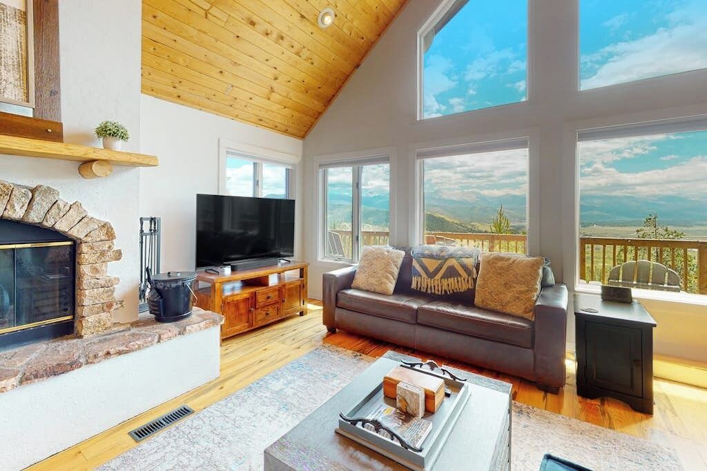Photo of Livingroom in Winter Park Highlands