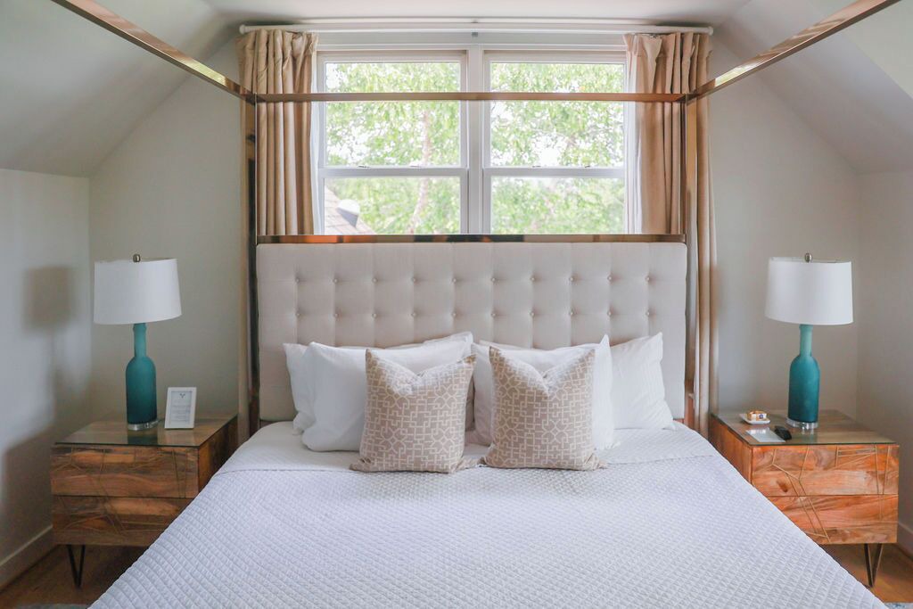 Photo of Bedroom in White Hall