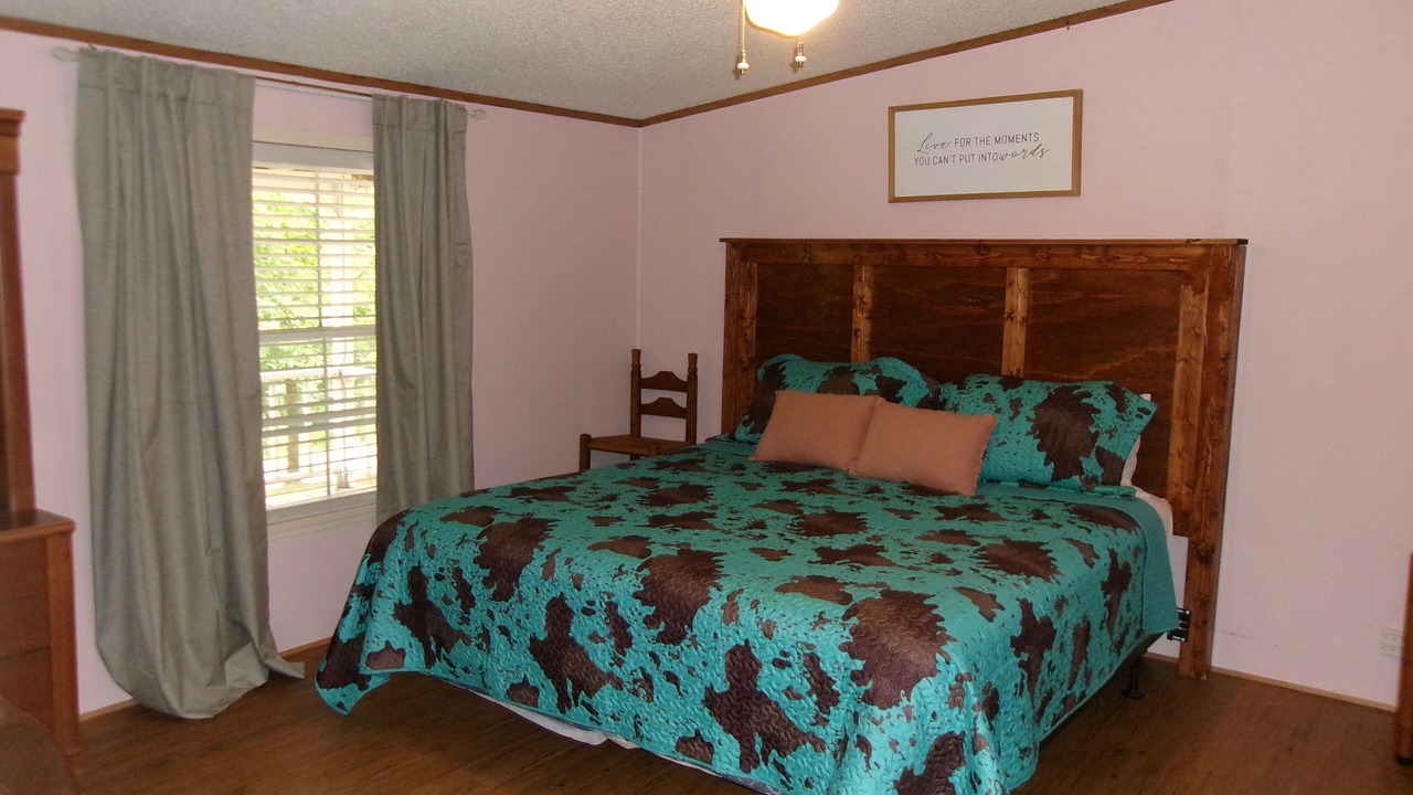 Photo of Bedroom in Groveoak