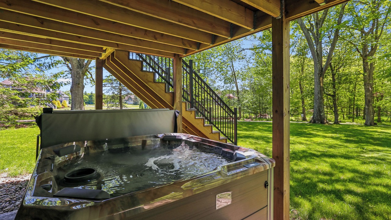 Photo of Outdoor in Waterfront Greens