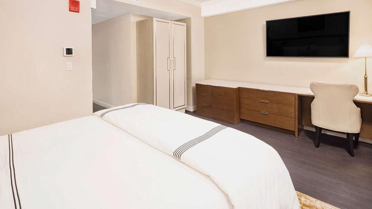 Photo of Bedroom in Central Park South